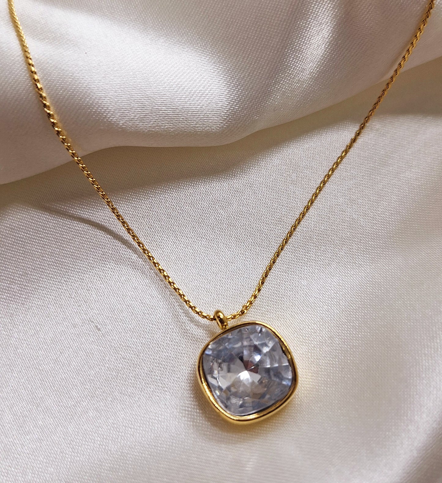 Statement Crystal Pendant Chain - Bold Glamour