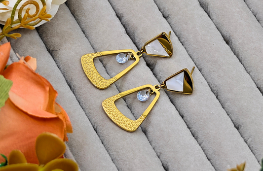 Stunning Stone Hanging Geometric Earring