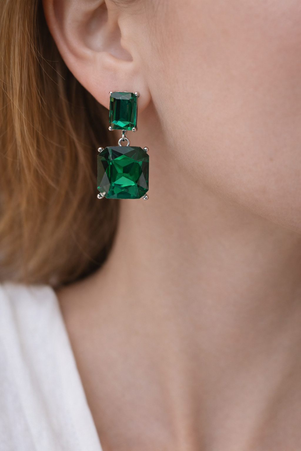 Emerald colored Gemstone Drop Earring