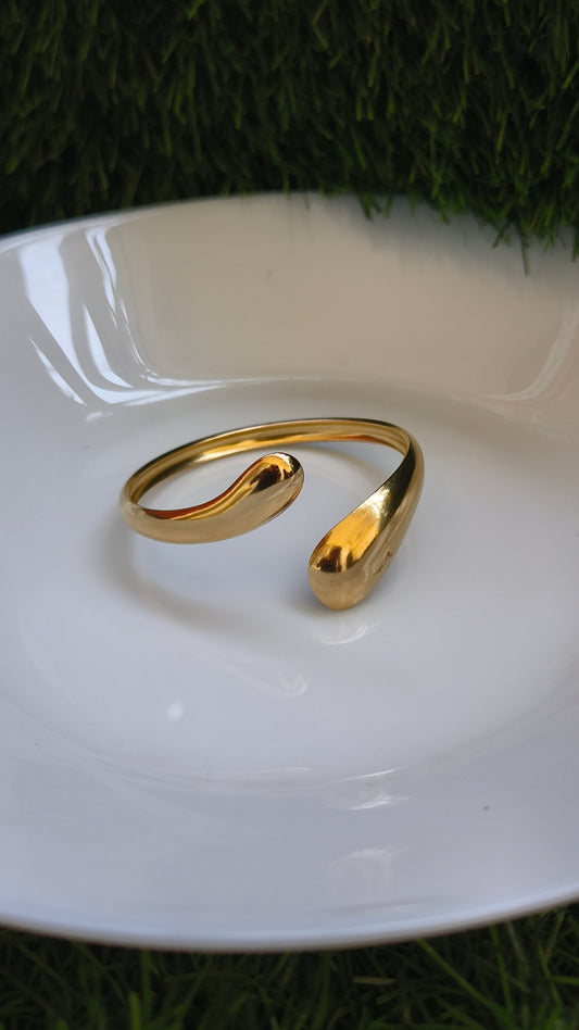 Rain Drop inspired Bracelet- Anti Tarnish