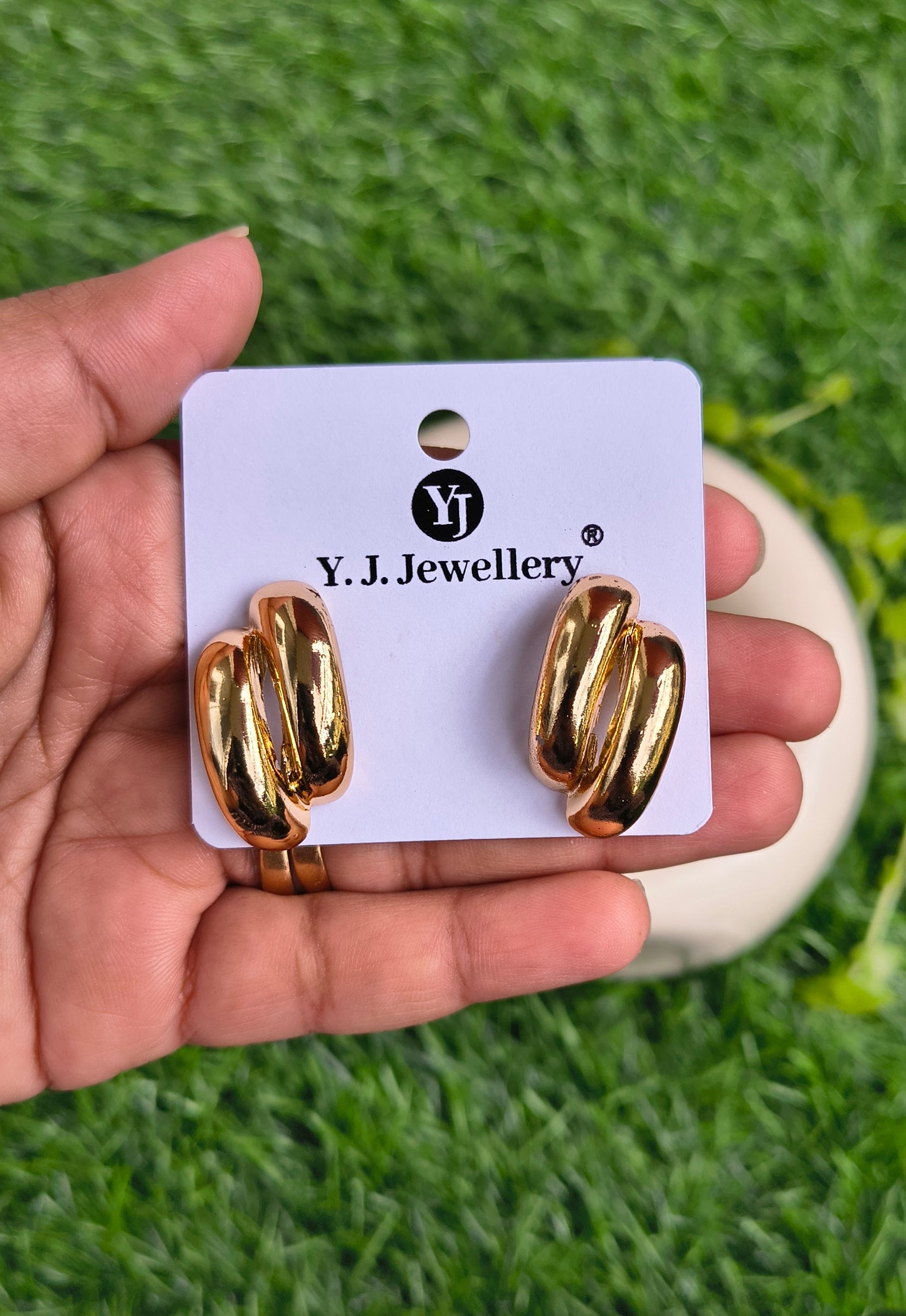 Bold and Elegant Earring- Anti Tarnish